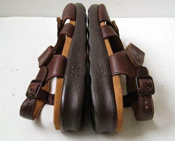 sas wide sandals