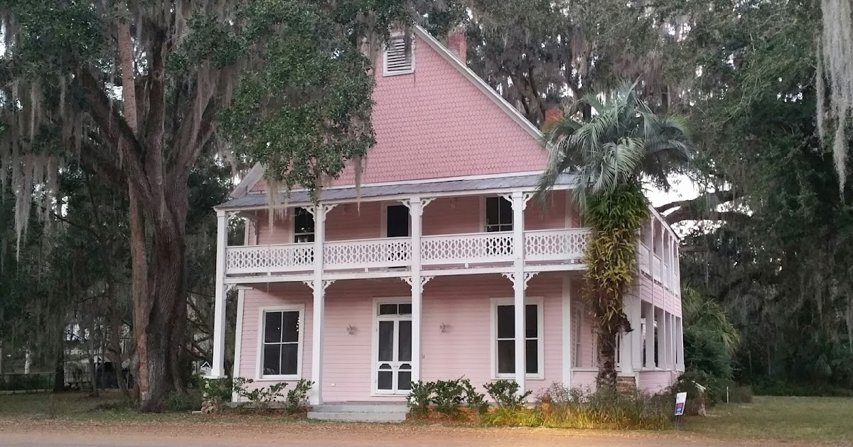 McIntosh Hotel Introducing the McIntosh Hotel!