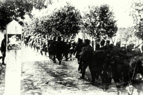 15 June 1940 worldwartwo.filminspector.com Soviet troops Lithuania