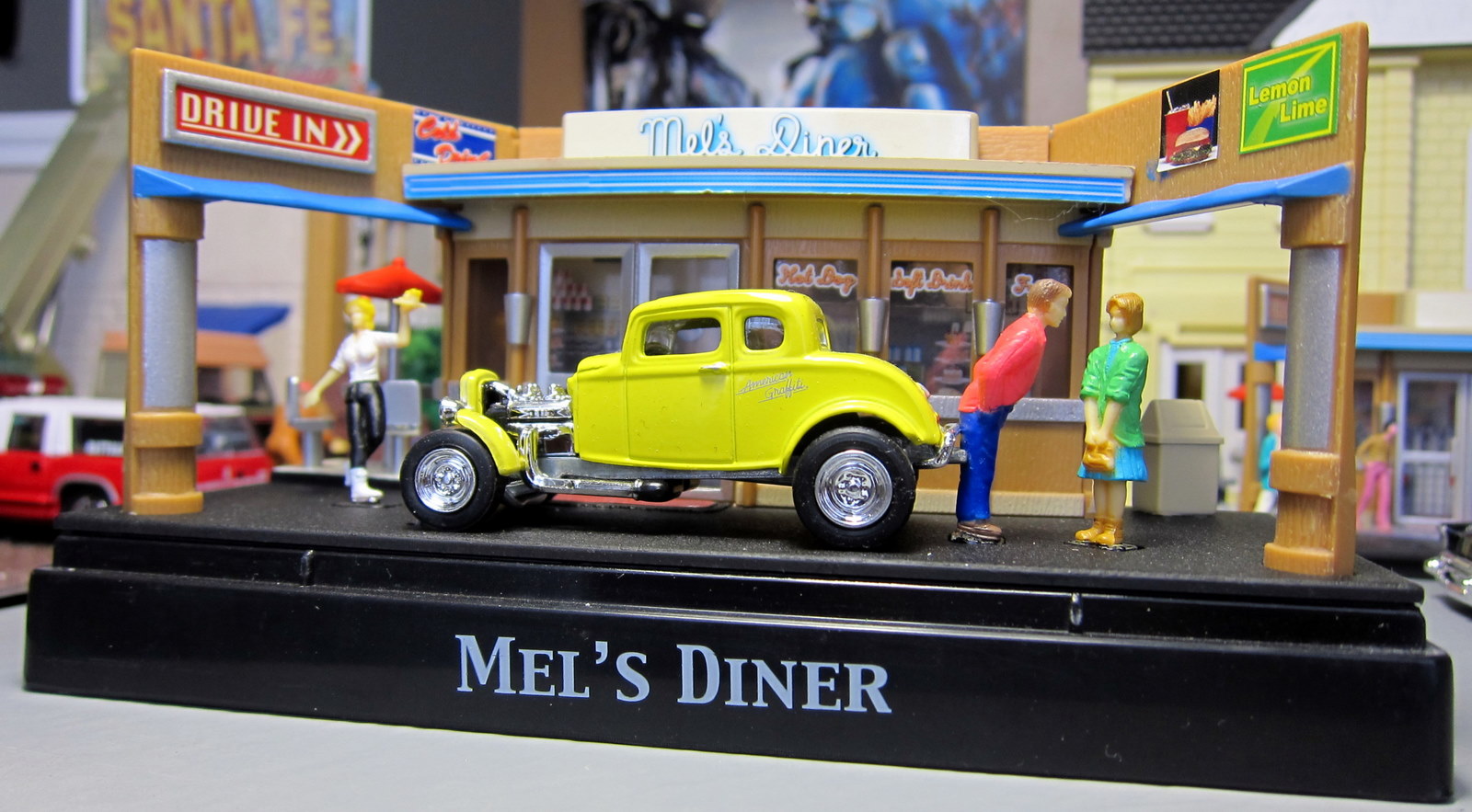 Diorama Fun! Mels Diner by Motormax