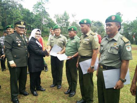 Upacara HUT TNI ke 71 Tahun 2016 Upacara HUT TNI ke 71 Tahun 2016