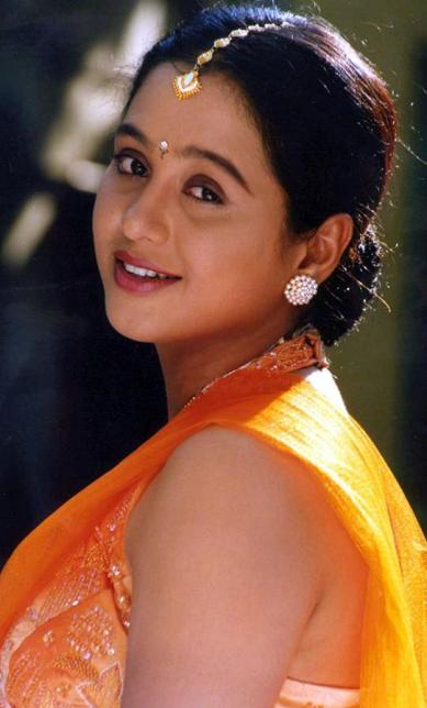 389px x 644px - Hot Stills: Hot South Indian Actress Devayani Hot stills