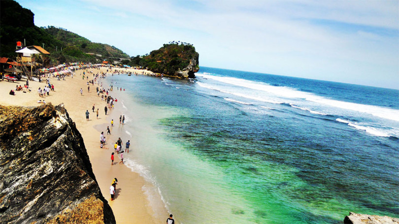 Romantic of "Indrayanti beach" at gunungkidul Yogyakarta | Travel and