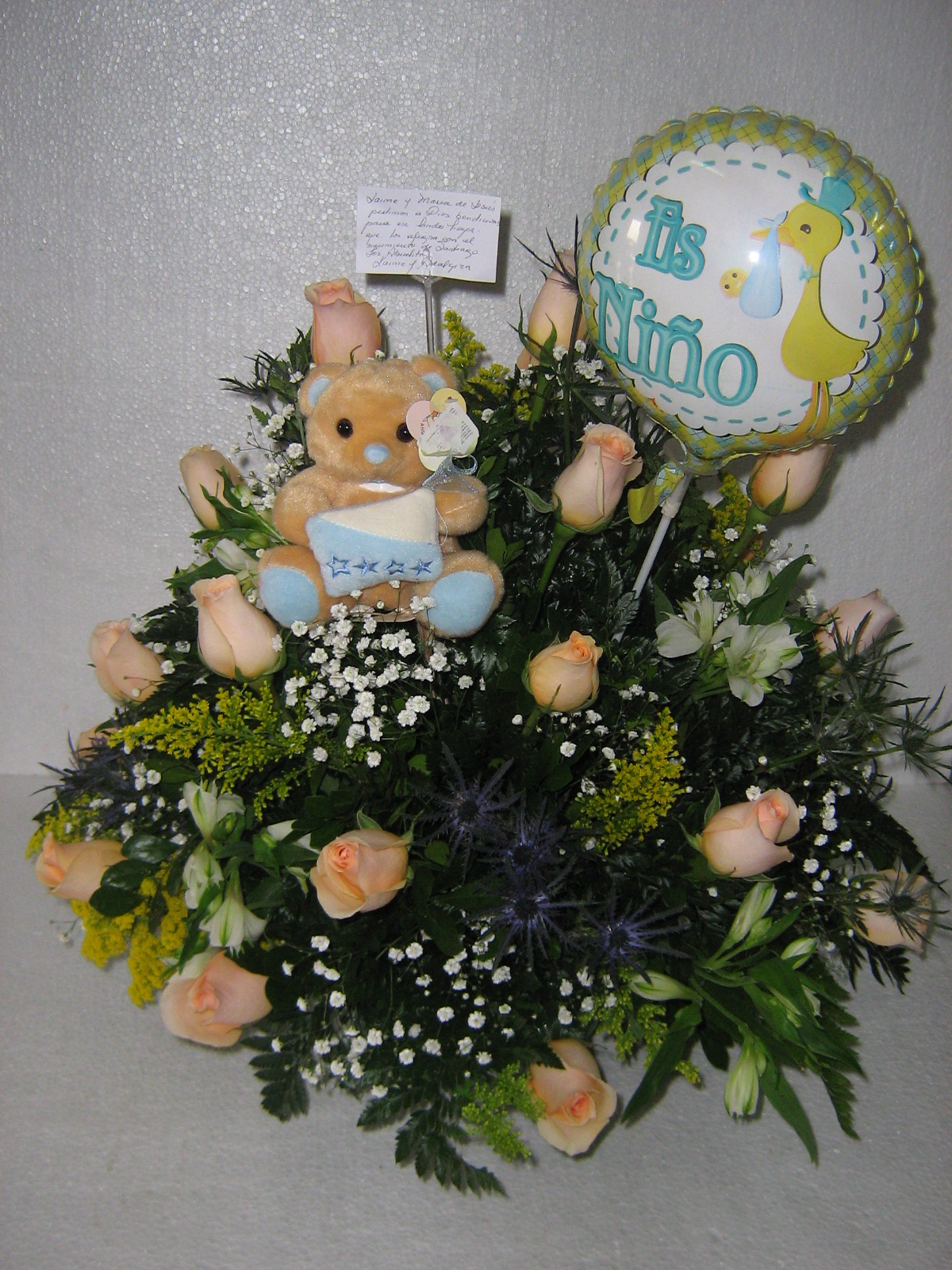 SU DETALLE FLORAL: NACIMIENTOS