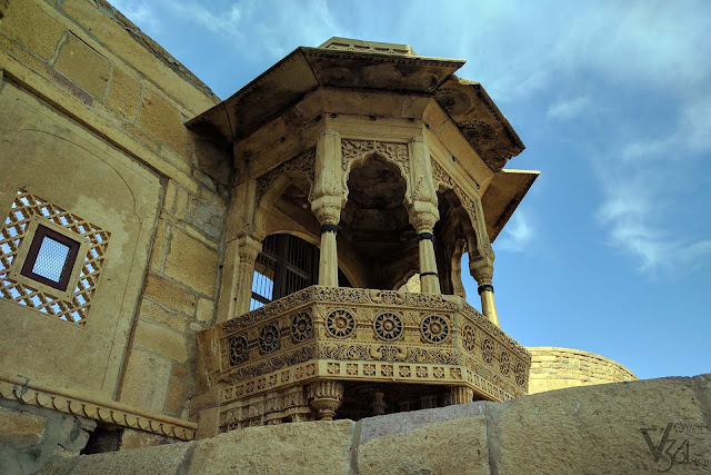 exquisitely crafted jharokha, Jaisalmer Palace exquisitely crafted jharokha, Jaisalmer Palace