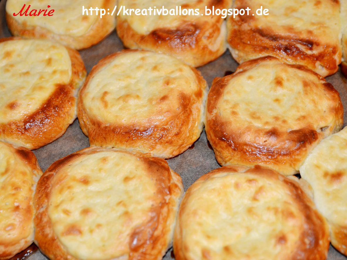 Russisches Gebäck: Watruschki Russisches Gebäck: Watruschki