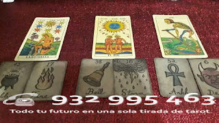 Llama ahora para una lectura de tarot. TAROT