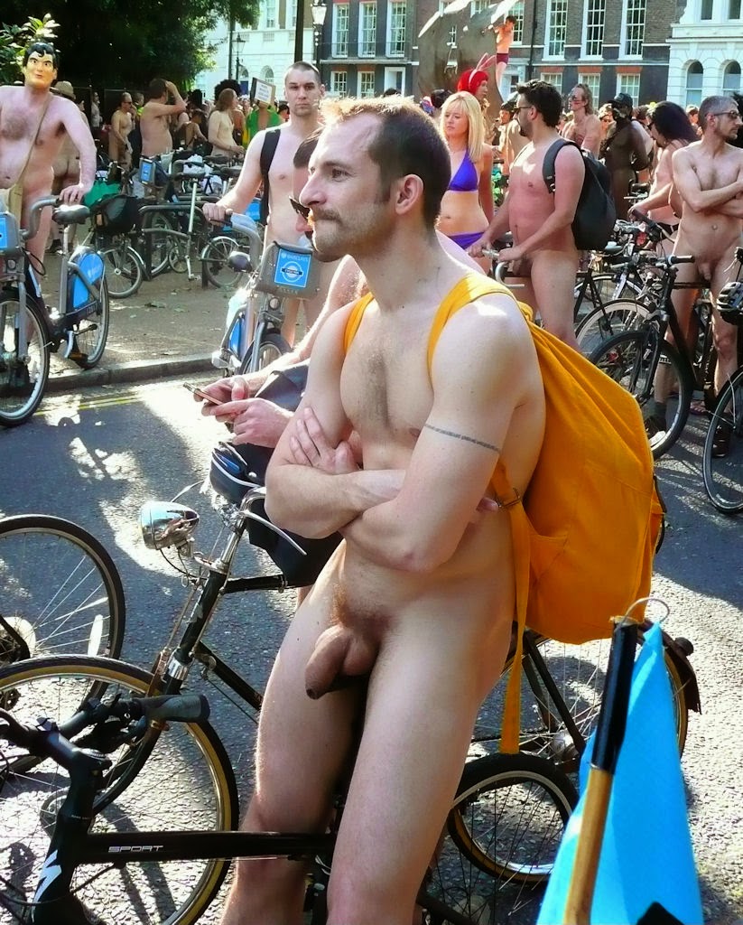 Fotos Amadoras de Naturismo Gay com Ciclistas