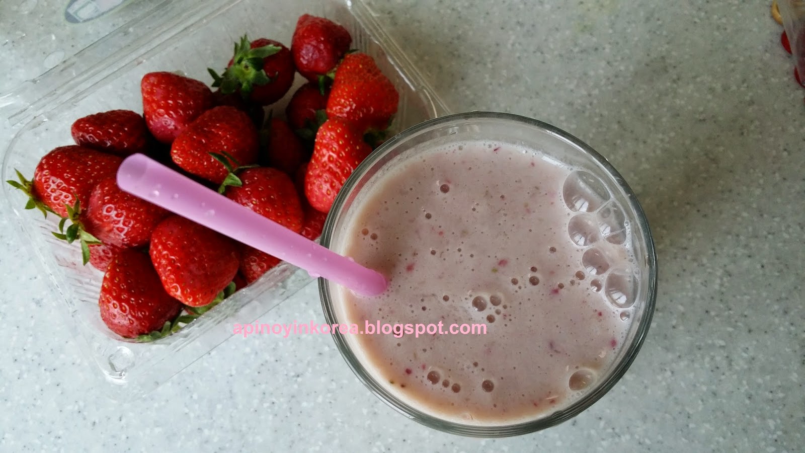 A Pinoy in Korea Spring, Strawberries And Smoothies!