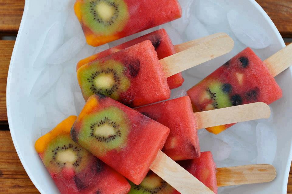 Renascimento CALOR? PICOLÉ DE FRUTAS É SAUDÁVEL!! Renascimento CALOR? PICOLÉ DE FRUTAS É SAUDÁVEL!!