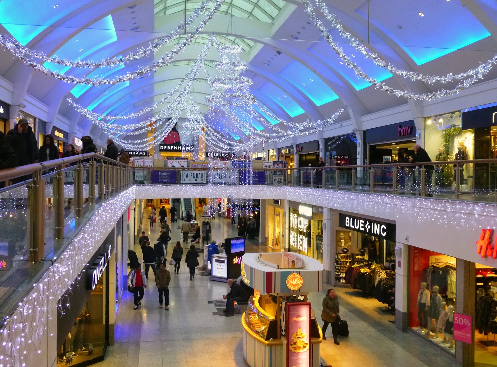 Hove Daily Photo Christmas in Churchill Square 2
