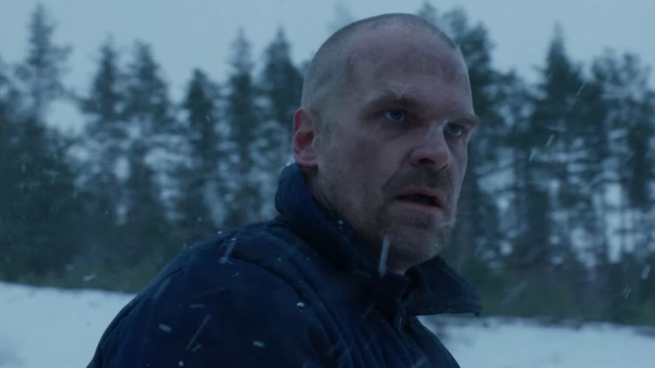 David Harbour diz que baixo desempenho de Hellboy vem dos fãs de Guillermo del Toro