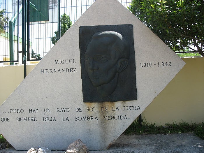 A MIGUEL HERNANDEZ