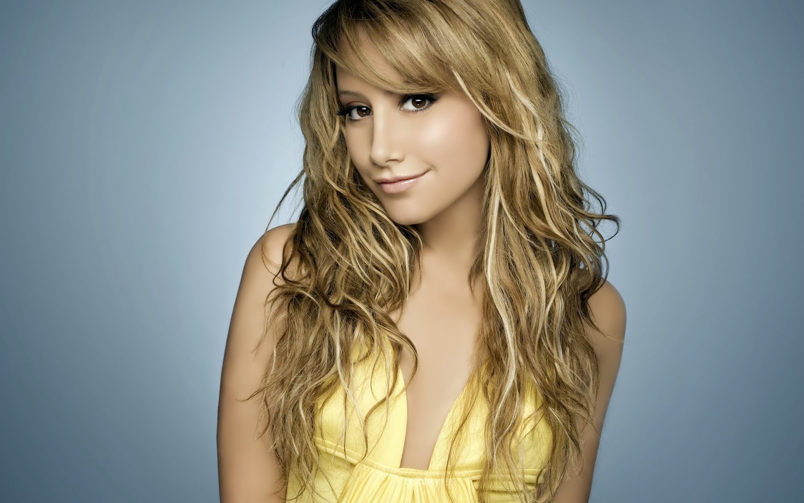 Ashley Tisdale wallpapers widescreen.