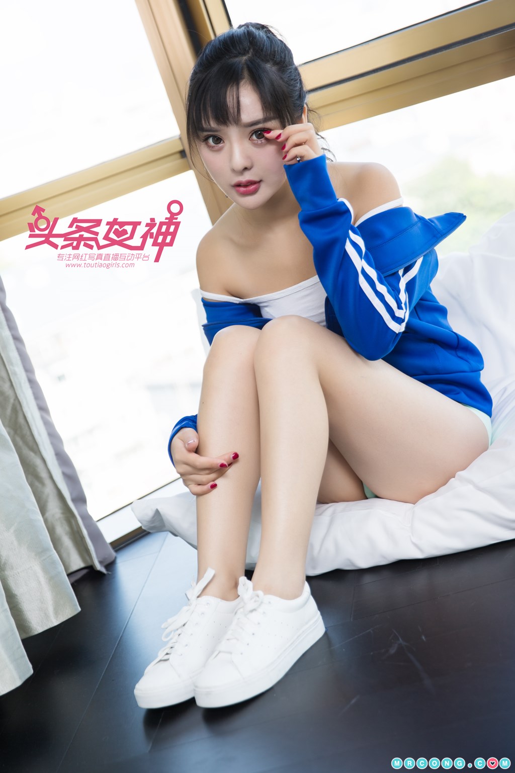 TouTiao 2017-11-26: Model Zhou Xi Yan (周 熙 妍) (23 photos) photo 1-15