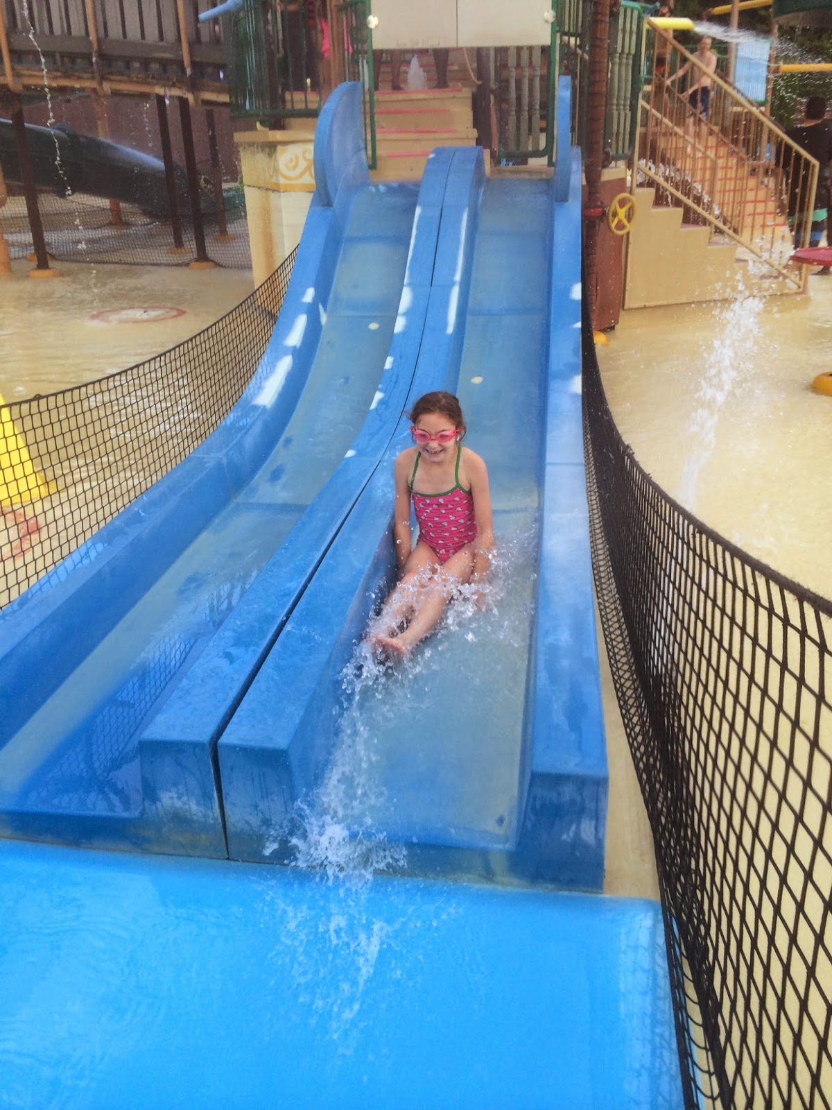 Evan and Lauren's Cool Blog: 8/10/14: Water Country Fun in the Sun