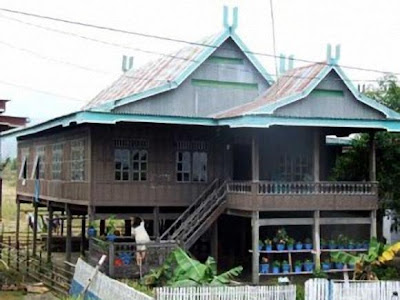 Rumah Adat Bugis - Sulawesi Selatan