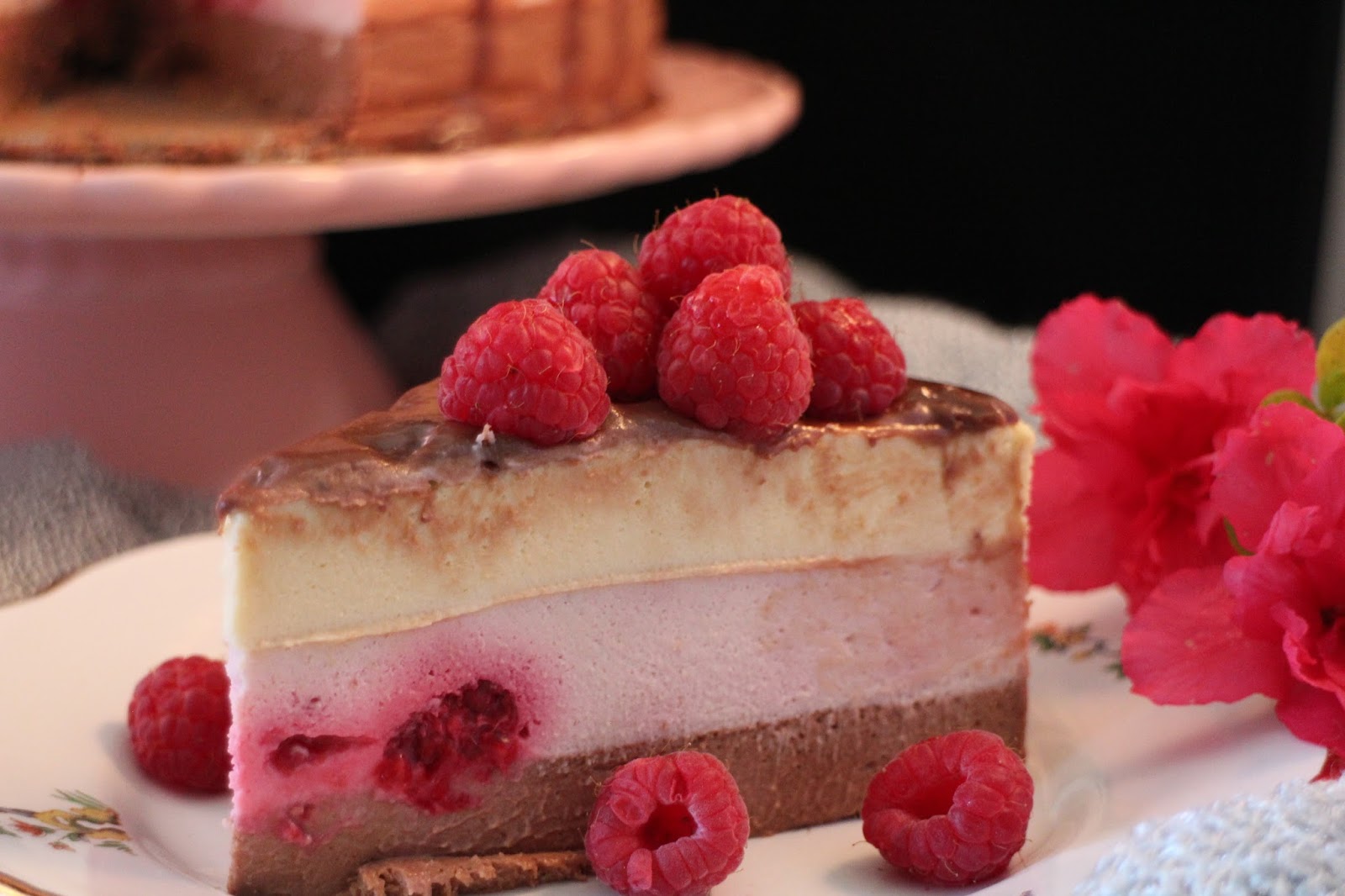 chocolate-raspberry-and-vanilla-mousse-tart, tarta-mousse-de-chocolate-frambuesas-y-vainilla
