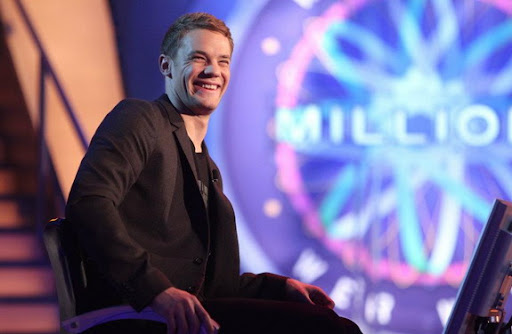 Manuel Neuer appears on 'Wer wird Millionär?', German version of 'Who Wants To Be A Millionaire?'