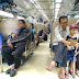 Kisah foto anak dan bapak di gerbong kereta yang viral