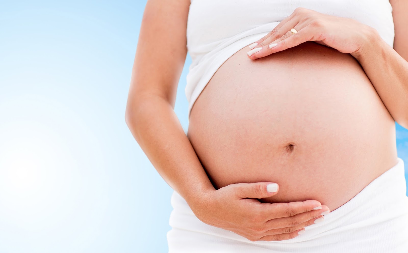 What causes decidual bleeding during pregnancy?