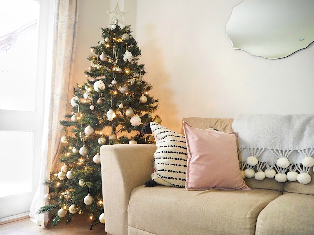 christmas home decor in gold and white featuring baubles and accessories from Dunelm, Laura Ashley, Sainsbury's and Hobbycraft