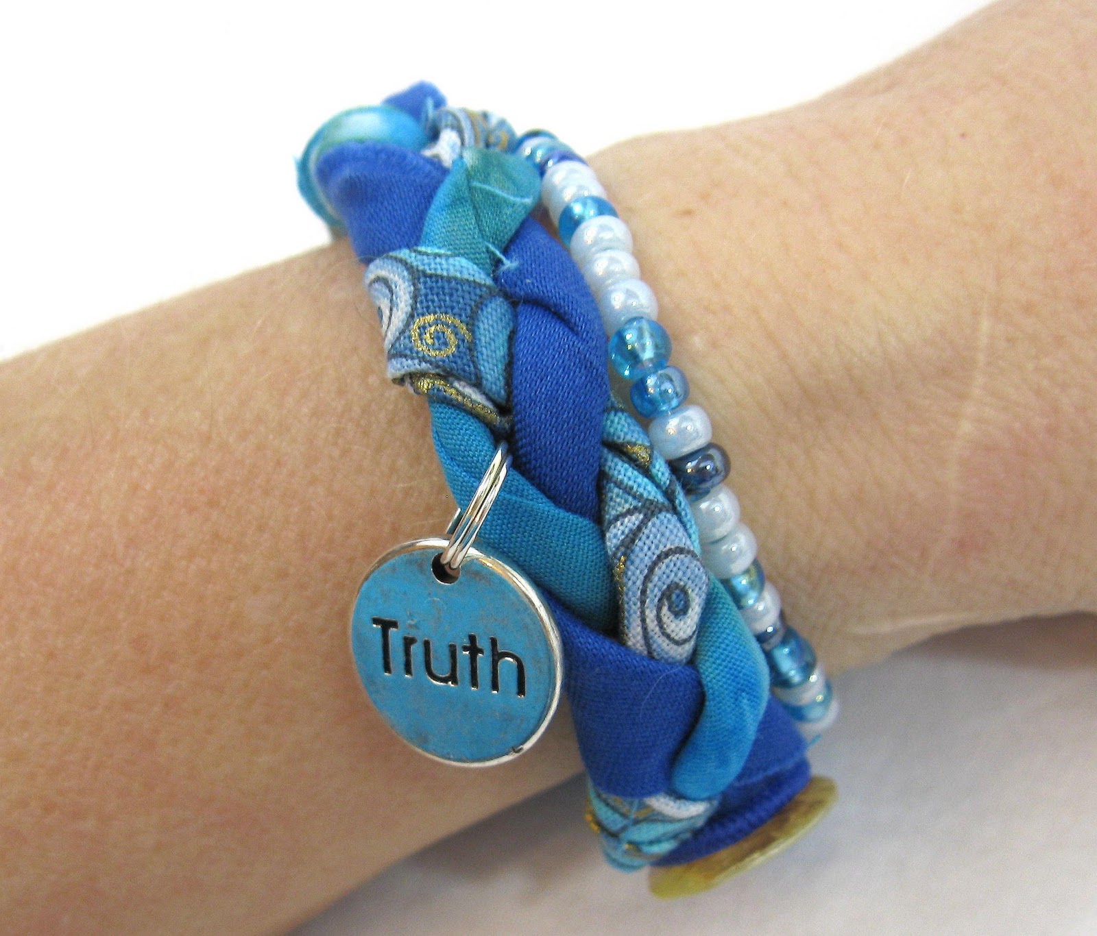 Leslie's Art and Sew: Scrappy Braided Fabric Bracelet: A ...