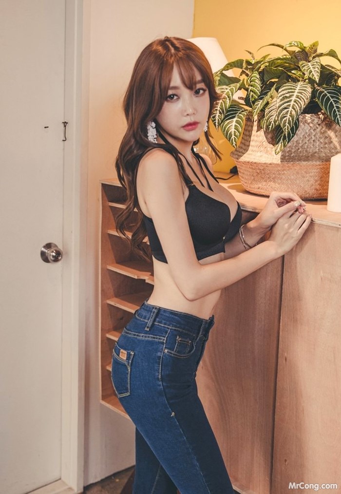 Beautiful Yoon Ae Ji in underwear photo October 2017 (262 photos)