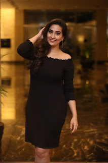 Anchor Manjusha Stills at Telugu Cine Rathasarathula Rajotsvam Curtain Raiser Anchor Manjusha Stills at Telugu Cine Rathasarathula Rajotsvam Curtain Raiser