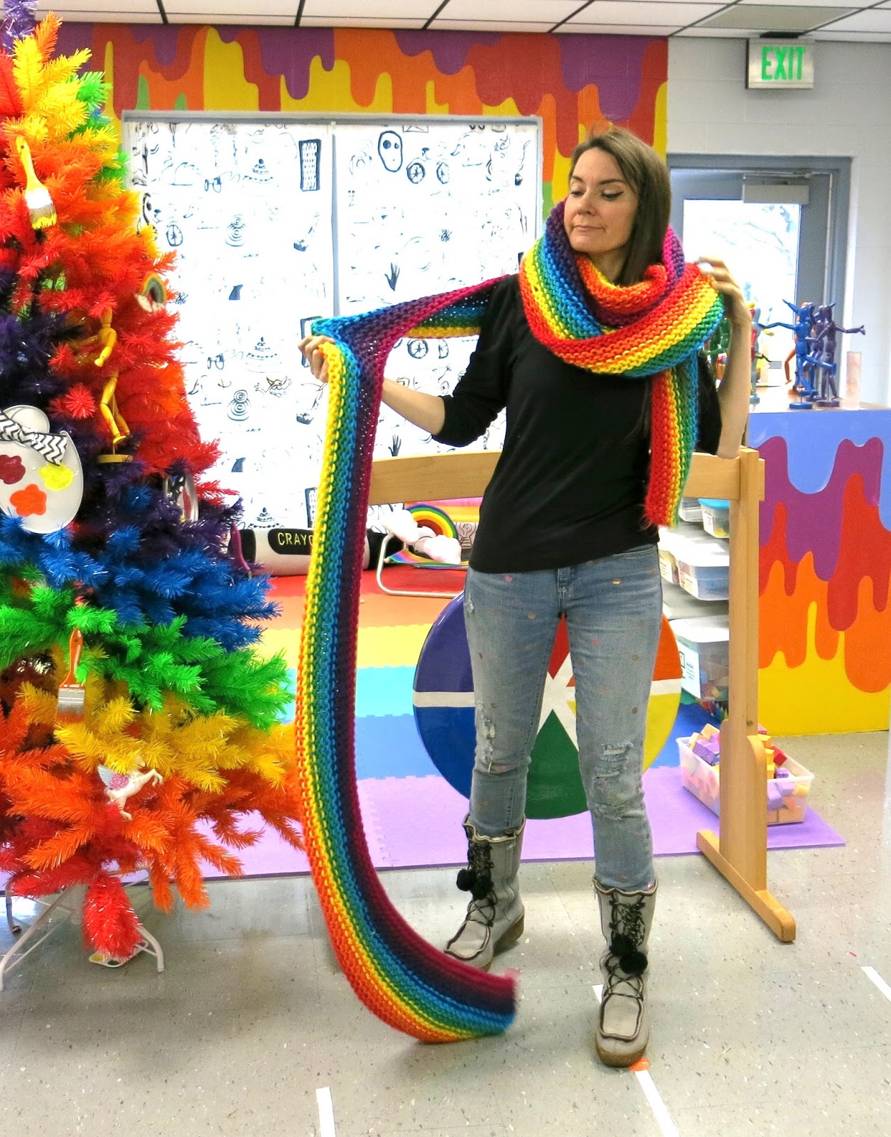 Cassie Stephens How to Knit a Rainbow Scarf