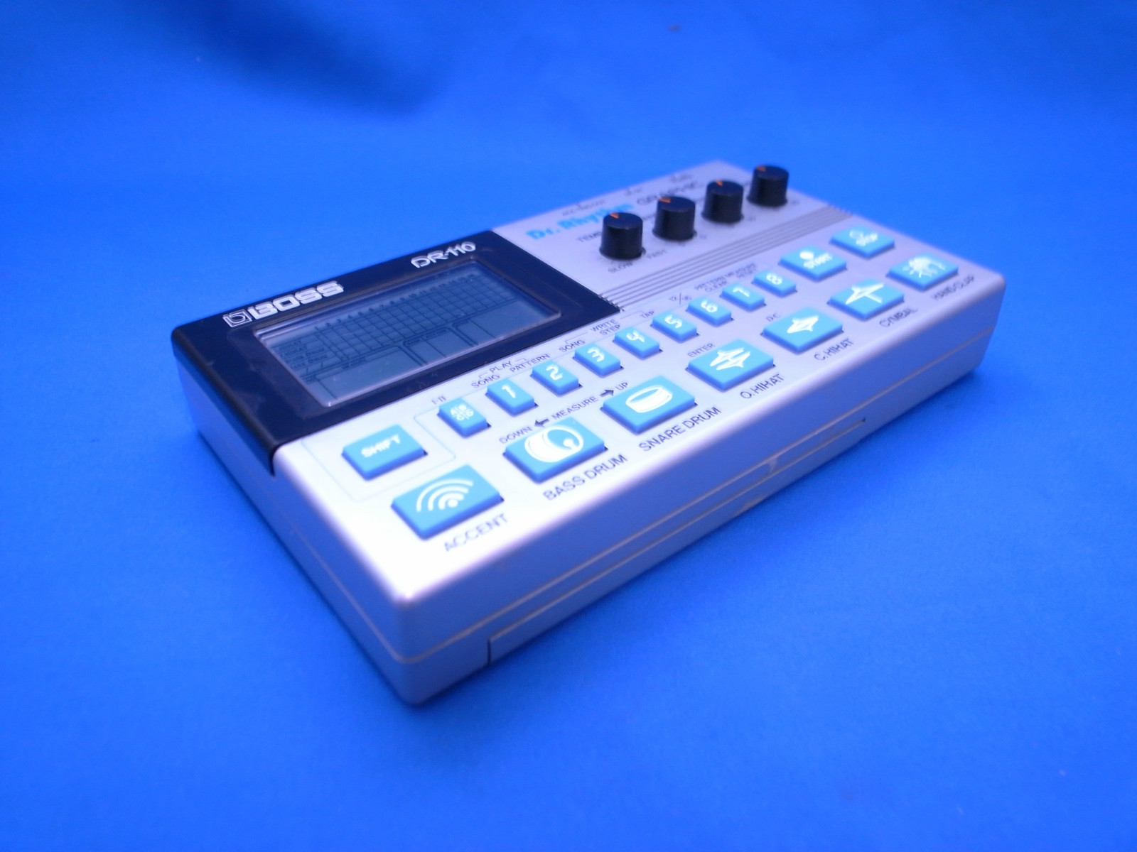 MATRIXSYNTH BOSS DR110 DR. RHYTHM GRAPHIC DRUM MACHINE WITH CASE SN