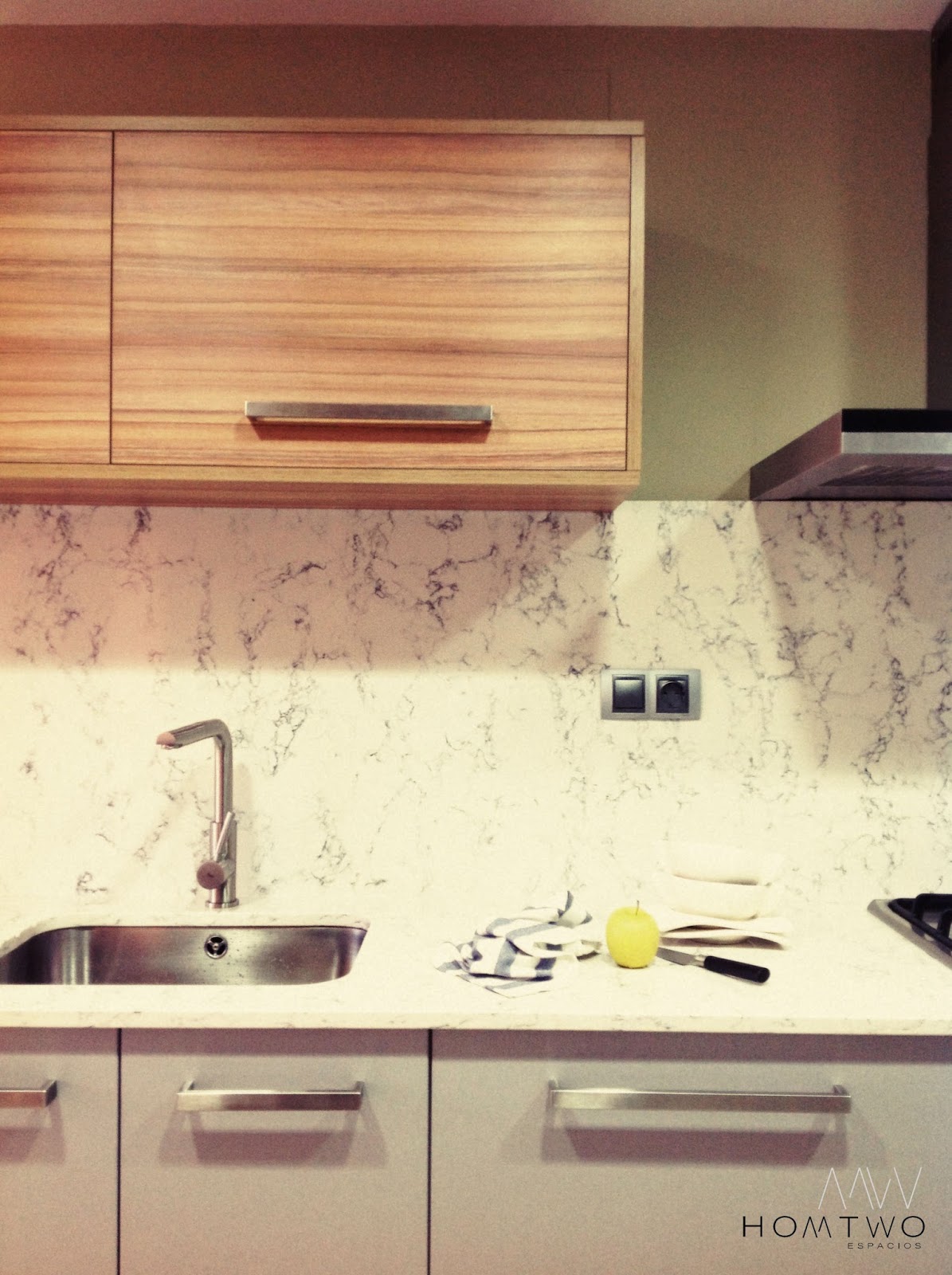 HOMTWO espacios: PALMERAS EN LA COCINA