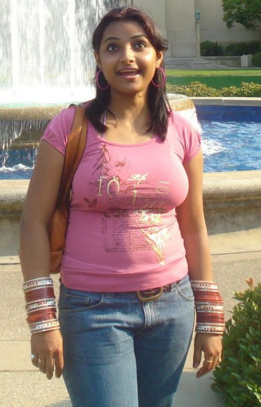 Tamil Mallu Aunty On Tight Jeans TShirt Mallu Aunty