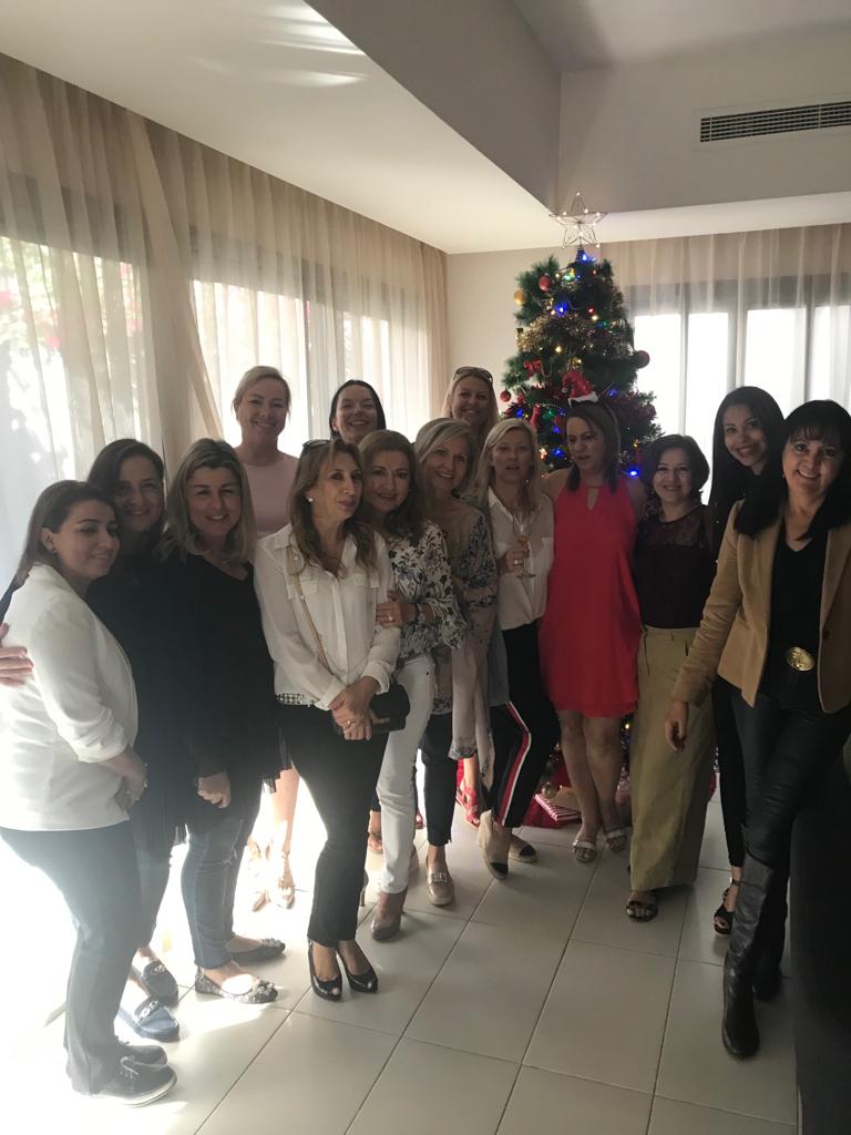 Buon Natale In Latino.Life In Abu Dhabi Buon Natale