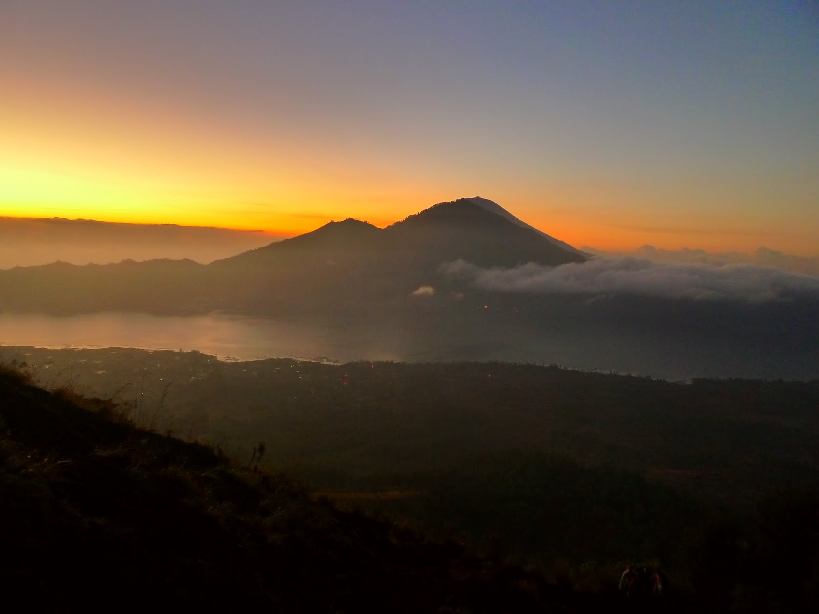 Батур бали. Гунунг Батур на Бали. Вулкан Батур на Бали. Гора Батур на Бали. Кинтамани Бали.