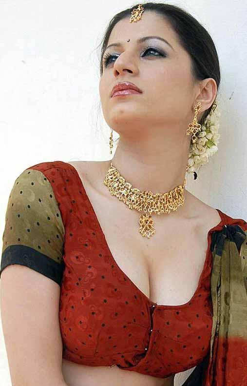 Kainaat Arora Hot Sexy Pics Bollywood Hot Models