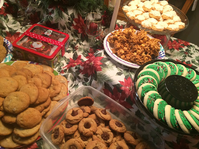 Host a Cookie Swap Party With Ease! (GIVEAWAY!)