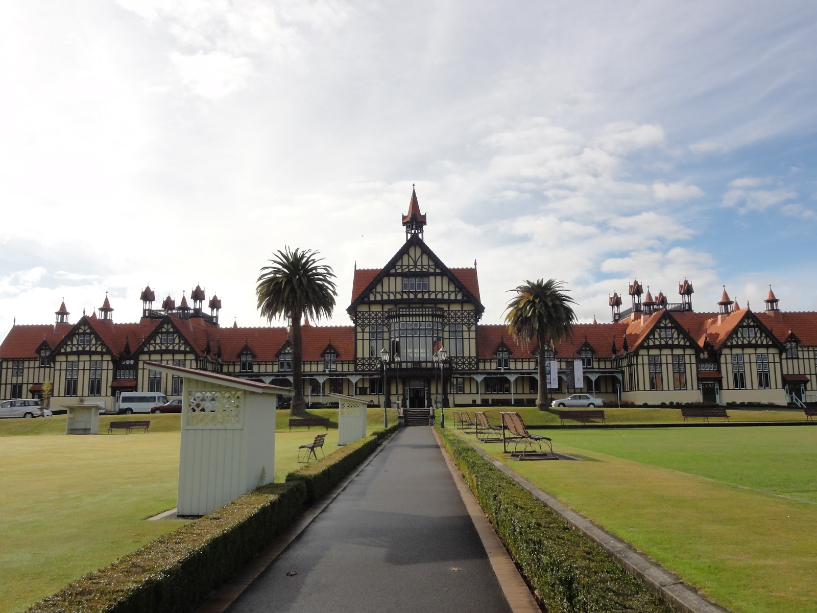 Jane's Jewels: The Rotorua Museum & Government Gardens
