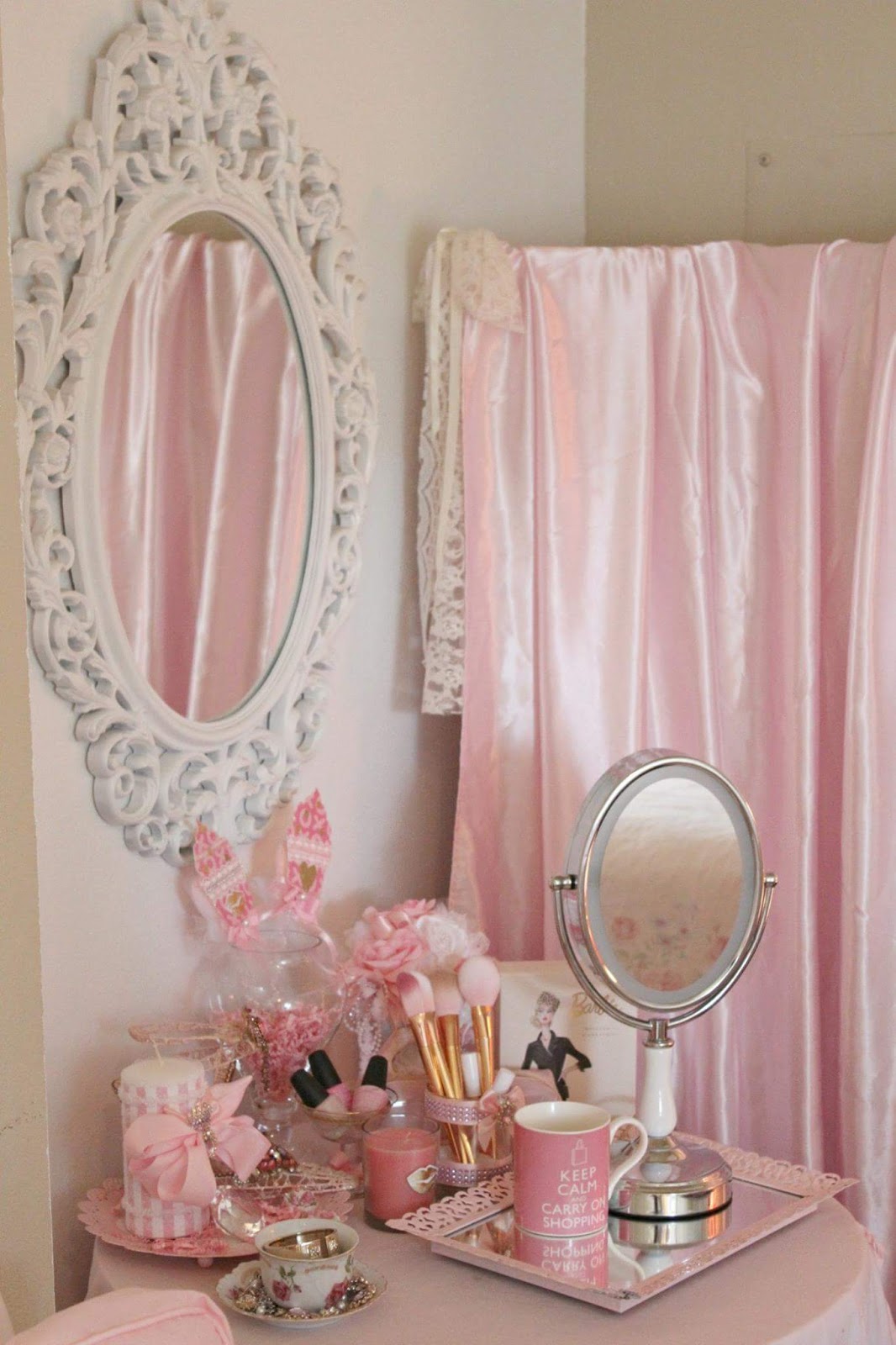 Olivia S Home Pink Glam Beauty Room I Have Also Been Busy Creating Some Lovely Glam Makeup Brush Holders Candles And Pictures So Fun To A Y E Cannot Wait Show You More