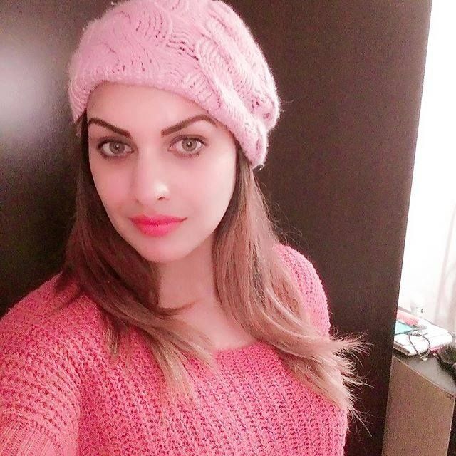 Himanshi Khurana Wiki, Biography, Dob, Age, Height, Weight, Affairs and
