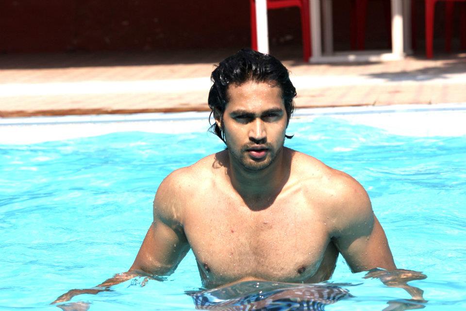 Hot Body Shirtless Indian Bollywood Model And Actor Farhan Khan