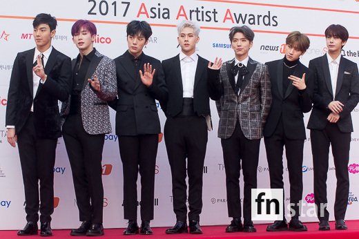 오늘자 AAA 시상식 레드카펫 몬스타엑스.jpg | 인스티즈