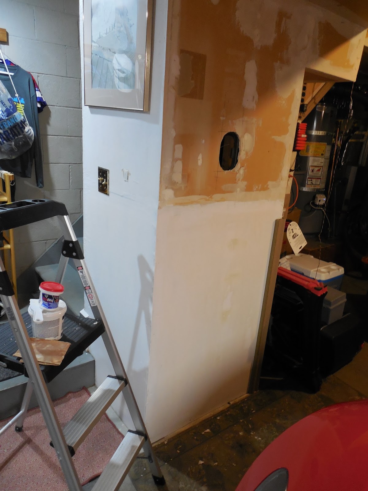 Porsche 924S Maintenance Garage Wall Corner Bumpers (Cardboard has