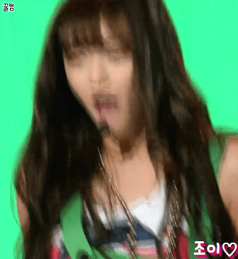 골든탬버린 나와서 남심 탈탈터는 오마이걸 유아.gif | 인스티즈