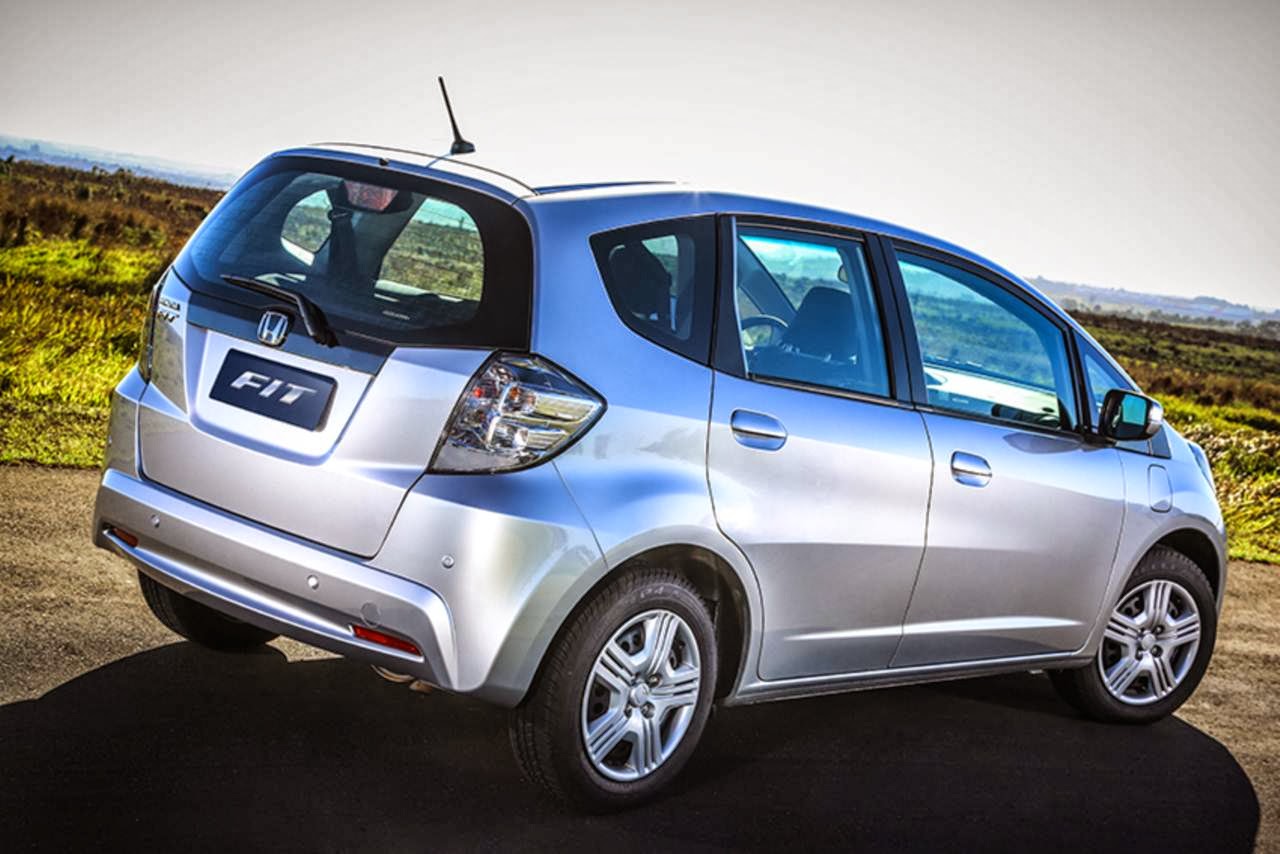 Novo Honda Fit 2014 CX: fotos e preços da versão pelada