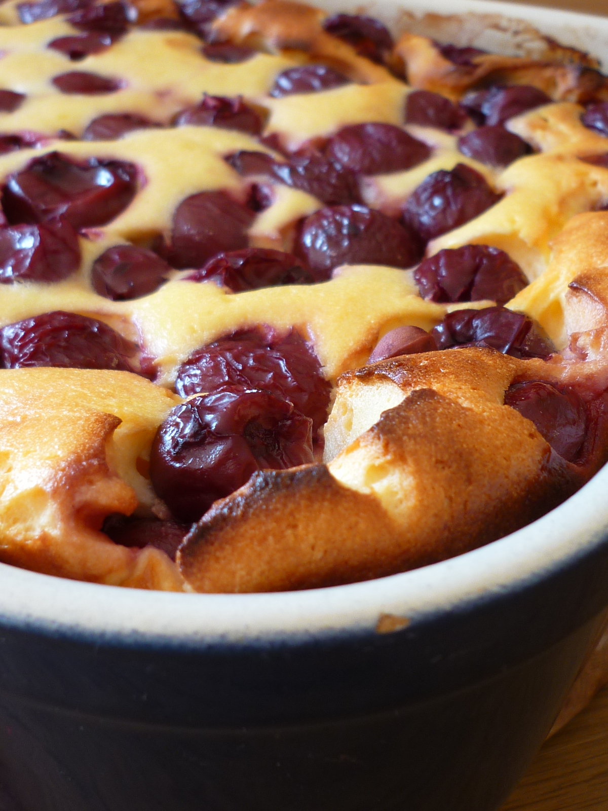 Augenschmaus: Quarkauflauf mit Sauerkirschen