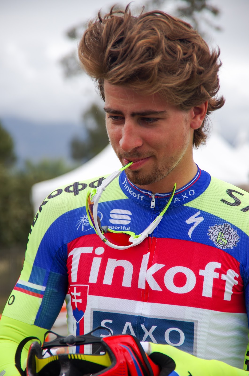 How to put on a helmet by Peter Sagan - Pedal Dancer®