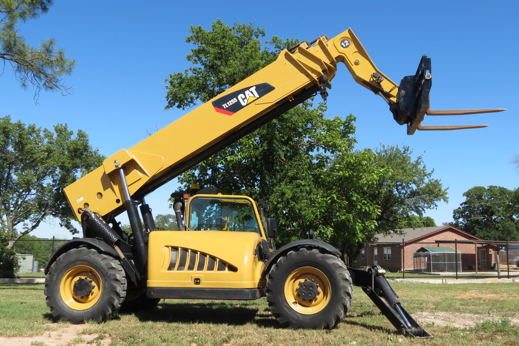 HRG Equipment, Corp. CATERPILLAR TL1255 TELESCOPIC FORKLIFT 55 FT TELEHANDLER 12,000 LBS FORT