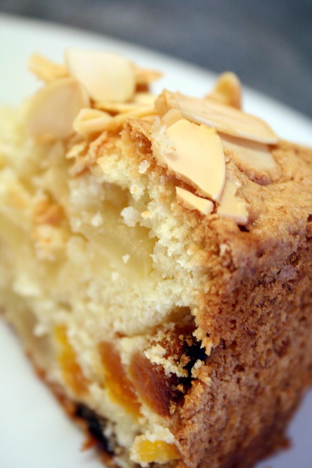 Dann Good Cake Challenge 3 American Apple & Apricot Cake