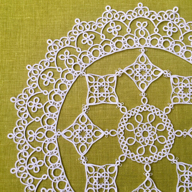 Doily No.4Tatting lace, Marmelo